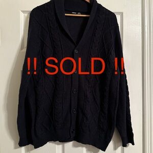 !! SOLD !! Navy blue cable cardigan #preppy #cardigan